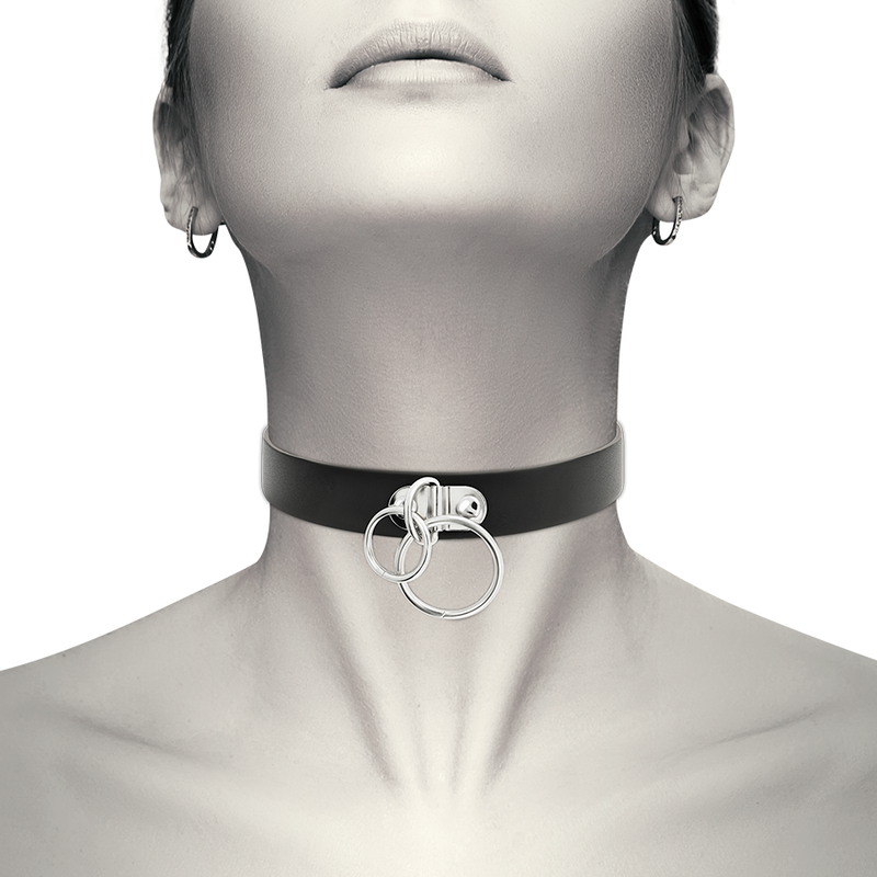 COQUETTE CHIC DESIRE - VEGAN LEATHER DOUBLE RING CHOKER