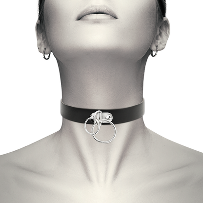 COQUETTE CHIC DESIRE - VEGAN LEATHER DOUBLE RING CHOKER