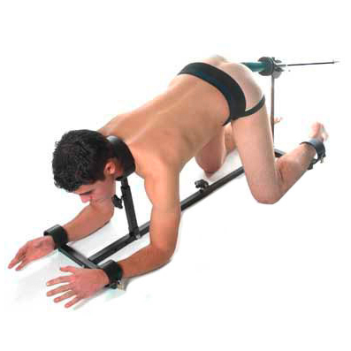 HARD METAL - PRISON BDSM AVEC ACCESSOIRE DE PÉNÉTRATION